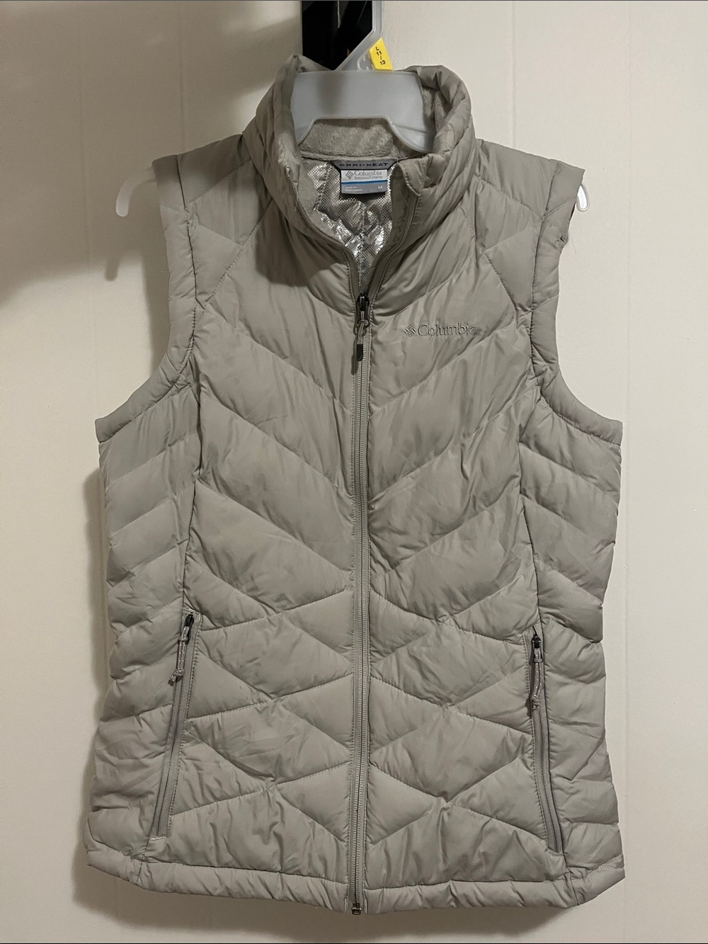Columbia Women's Light Taupe Quilted Packable Vest